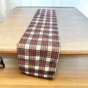 NWOT • Plaid Table Runner in Red and White